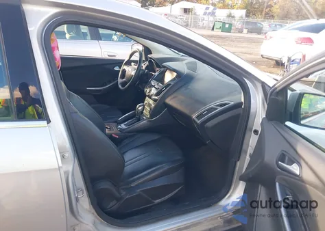 2012 Ford Focus Titanium из США, поврежденный, VIN 1FAHP3N2XCL145002